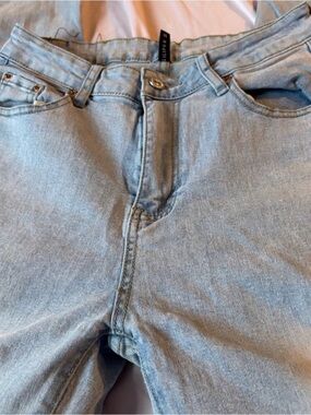 2/$25💌 Light Blue Denim jeans